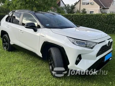 Eladó Toyota Rav4 - JóAutók.hu