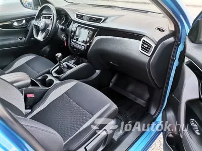 Eladó használt Nissan Qashqai ([object Object]) - Qashqai 1.3 DIG-T N-Connecta - M.o.-i! 73eKm! SZÍNES NAVI! DIGIT KLÍMA! TEMPOMAT! T.KAMERA!