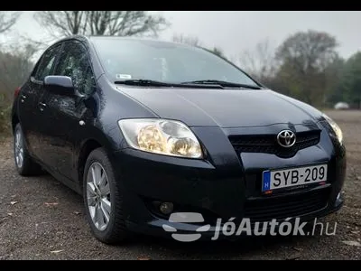 Eladó Toyota Auris