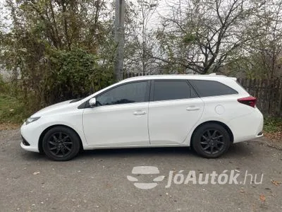 Eladó Toyota Auris Touring Sports