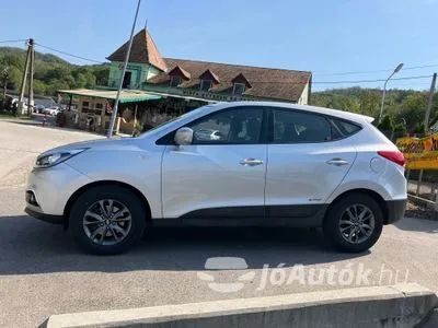 Eladó használt Hyundai ix35 - Egyéb - ELSŐ GAZDÁS-ÚJ GUMIK-GYÁRI ALUFELNIK!