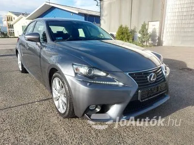 Eladó használt Lexus IS - LED-XENON-BŐR-F1-17 ALU-ESŐ SZENZOR-199eKm