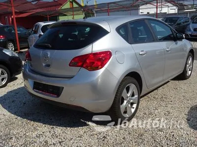 Eladó Opel Astra J