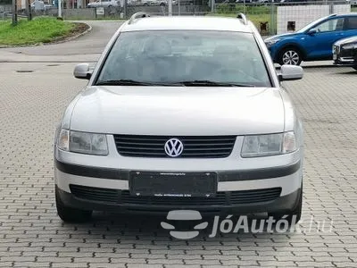 Eladó használt Volkswagen Passat - 1.8 5V, 5 ajtó, 5 fokozatú manuális / kézi váltó - 4x4 meghajtás. Rozsdamentes!