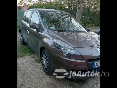 Eladó használt Renault Scénic - 1.9 dCi Dynamique, 5 ajtó, 6 fokozatú manuális / kézi váltó