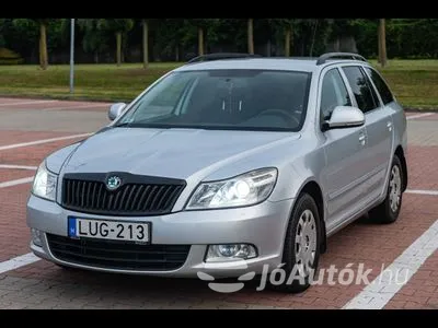 OCTAVIA 16-CR-TDI-AMBIENTE-DPF-5-AJTO-5-FOKOZATU-MANUALIS-KEZI-VALTO