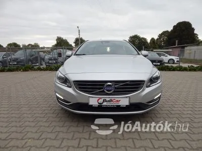 Eladó használt Volvo V60 ([object Object]) - V60 2.0 D - Végig Vezetett Szervizkönyv .163eKm.Navi.Bluetooth .4x Ülésfűtés.Kormányfűtés