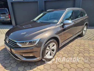 Eladó használt Volkswagen Passat Alltrack - 2.0 TDI BMT SCR 4Motion, 5 ajtó, 6 fokozatú manuális / kézi váltó - MAGYARORSZÁGI . FRISS VEZÉRLÉS. MASSZIROZÓS ÜLÉS LED LÁMPA STB