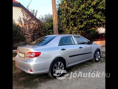 Eladó használt Toyota Corolla - 1.33 Luna, 4 ajtó, 6 fokozatú manuális / kézi váltó