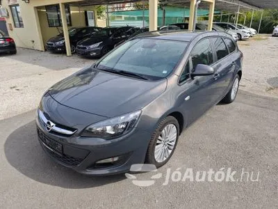 Eladó használt Opel Astra J - 1.4 T Cosmo EURO6, 5 ajtó, 6 fokozatú manuális / kézi váltó