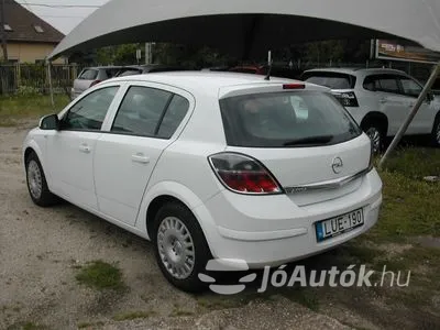 Eladó használt Opel Astra H - 1.4 Classic III, 5 ajtó, 5 fokozatú manuális / kézi váltó