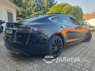 Eladó Tesla Model S