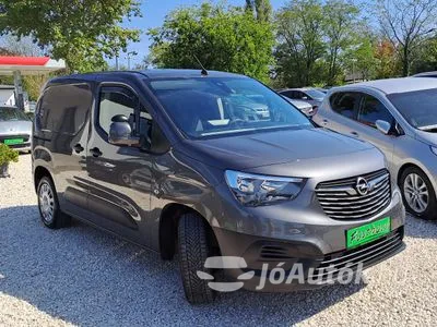 Eladó használt Opel Combo - 1.5 CDTI Selection, 4 ajtó, 5 fokozatú manuális / kézi váltó