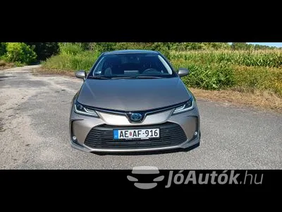 Eladó használt Toyota Corolla - magánszemély, Mo-i, automata, garanciális