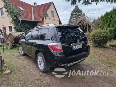 Eladó Toyota Highlander - JóAutók.hu