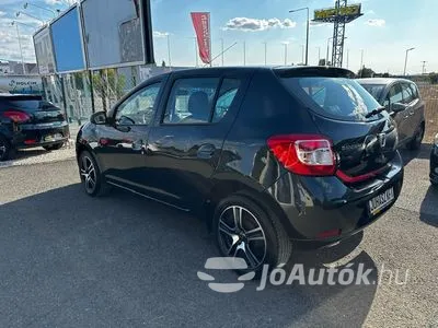 Eladó használt Dacia Sandero - 1.2 Arctic, 5 ajtó, 5 fokozatú manuális / kézi váltó - 88.000 km!!