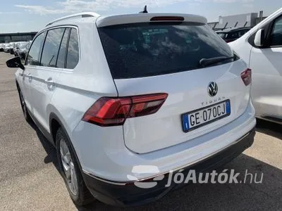 Eladó használt Volkswagen Tiguan - 2.0 TDI SCR Elegance DSG, 5 ajtó, 7 fokozatú duplakuplungos automata váltó - újszerű