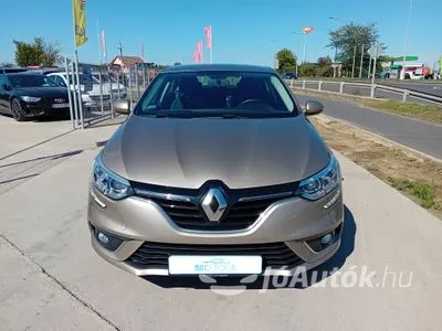 Eladó használt Renault Mégane - 1.3 TCe Life, 5 ajtó, 6 fokozatú manuális / kézi váltó - Szakértőink által átvizsgálva