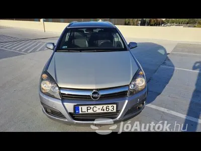 Eladó használt Opel Astra H - 1.7 CDTI Cosmo, 5 ajtó, 5 fokozatú manuális / kézi váltó