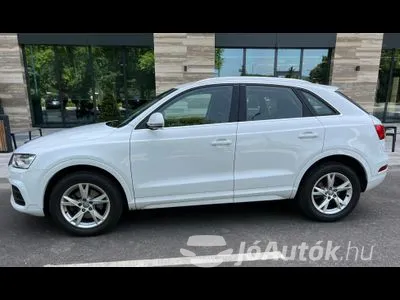 Eladó használt Audi Q3 - 2.0 TDI Basis quattro S-tronic, 5 ajtó, 7 fokozatú duplakuplungos automata váltó