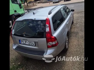 Eladó használt Volvo V50 - 1.8, 5 ajtó, 5 fokozatú manuális / kézi váltó - M