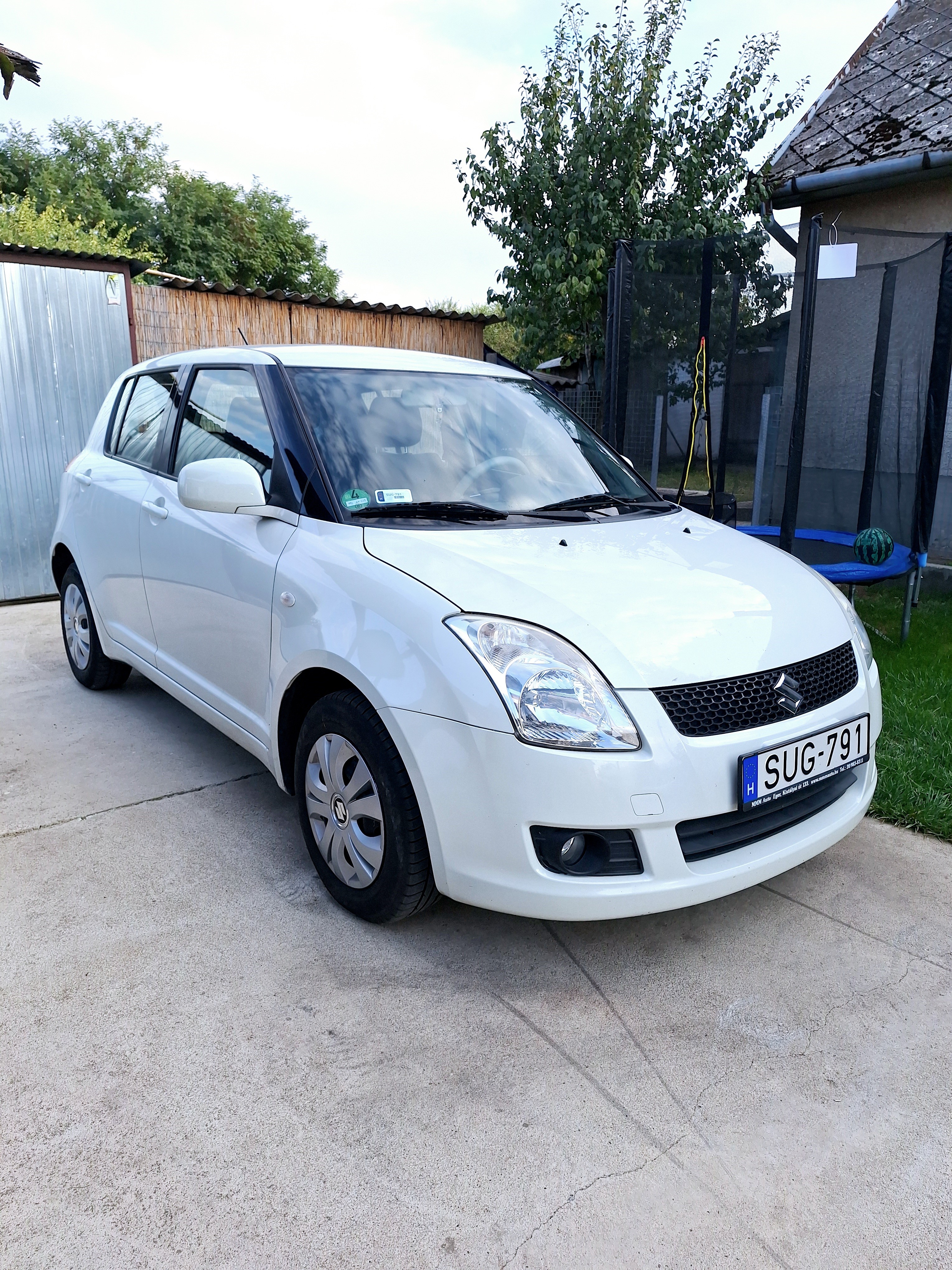 Eladó használt Suzuki Swift - 1.3 GLX CD AC, 5 ajtó, 5 fokozatú manuális / kézi váltó - 4x4, Ülésfűtés