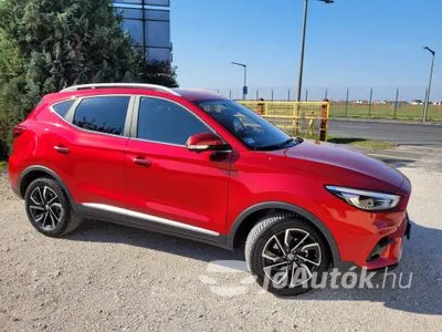 Eladó használt MG ZS - 1.0 T-GDI Luxury DCT, 5 ajtó, 6 fokozatú duplakuplungos automata váltó - 1.0 T-GDI Luxury automata! 9ekm! Legfelszereltebb!