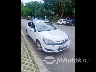 Eladó használt Opel Astra H - 1.6 Classic III, 5 ajtó, 5 fokozatú manuális / kézi váltó